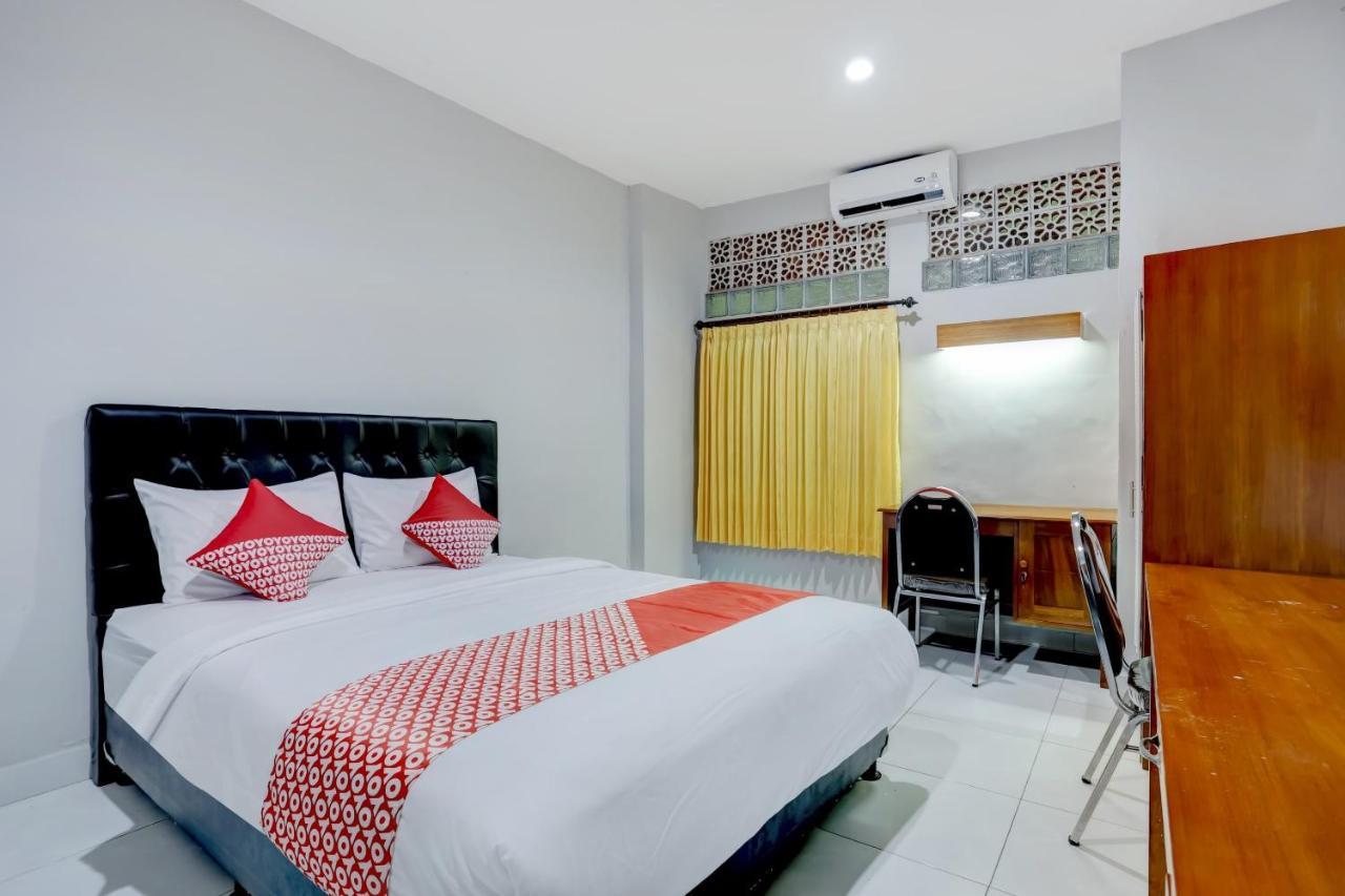 Oyo 90089 Hotel Satria Syariah 덴파사르 외부 사진