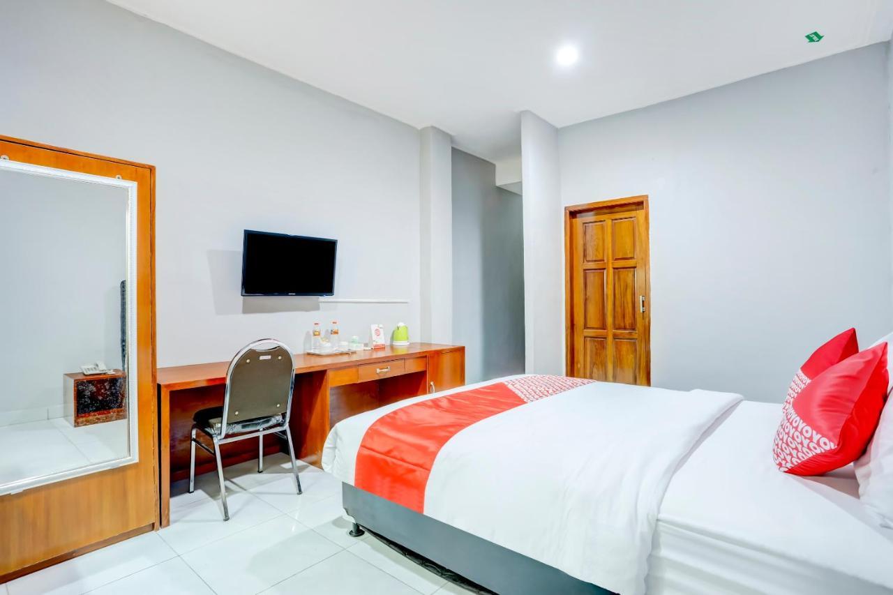 Oyo 90089 Hotel Satria Syariah 덴파사르 외부 사진